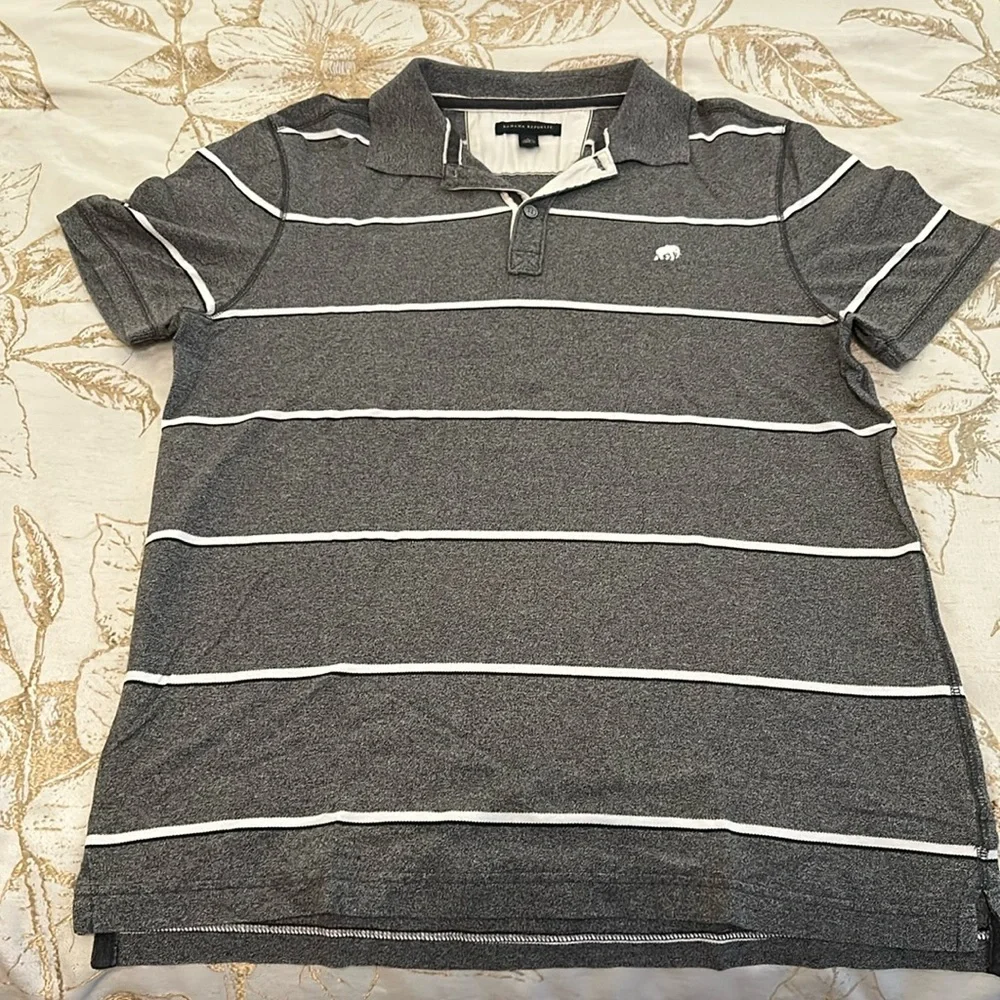 Banana Republic Gray White Striped Elephant Polo Shirt, Size Large